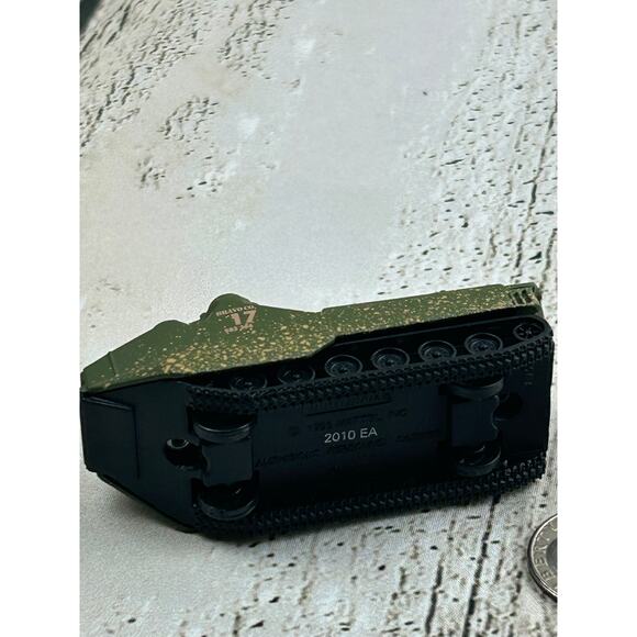 Matchbox 1999 Military First Editions Amphibious Personnel Carrier - Picture 6 of 6